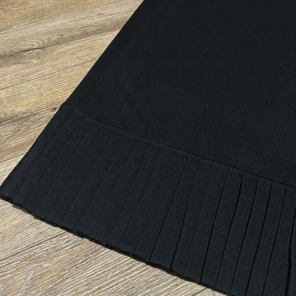 Mistook Pleated Bottom Skirt - Picture 3 of 3